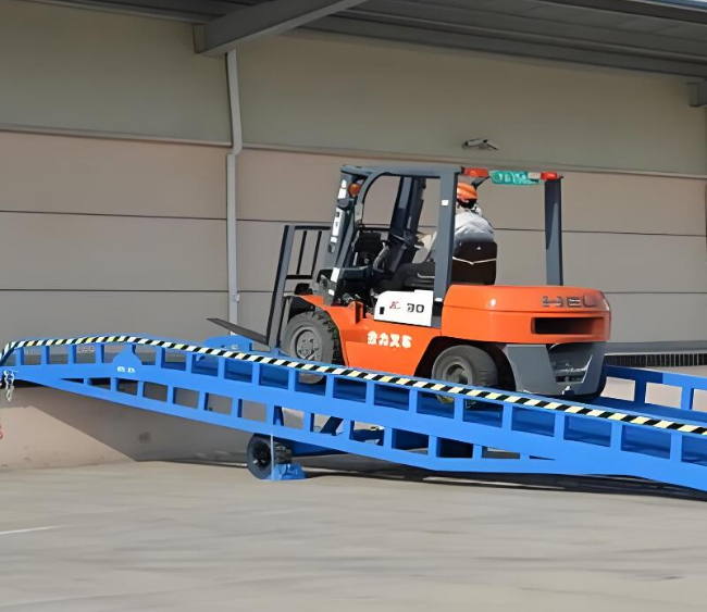 西藏移动式卸货平台（叉车用）